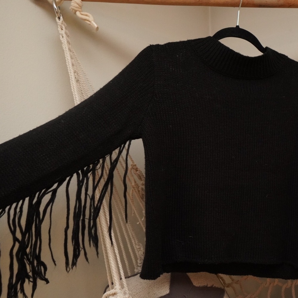 ✨Black Fringe Sweater✨
